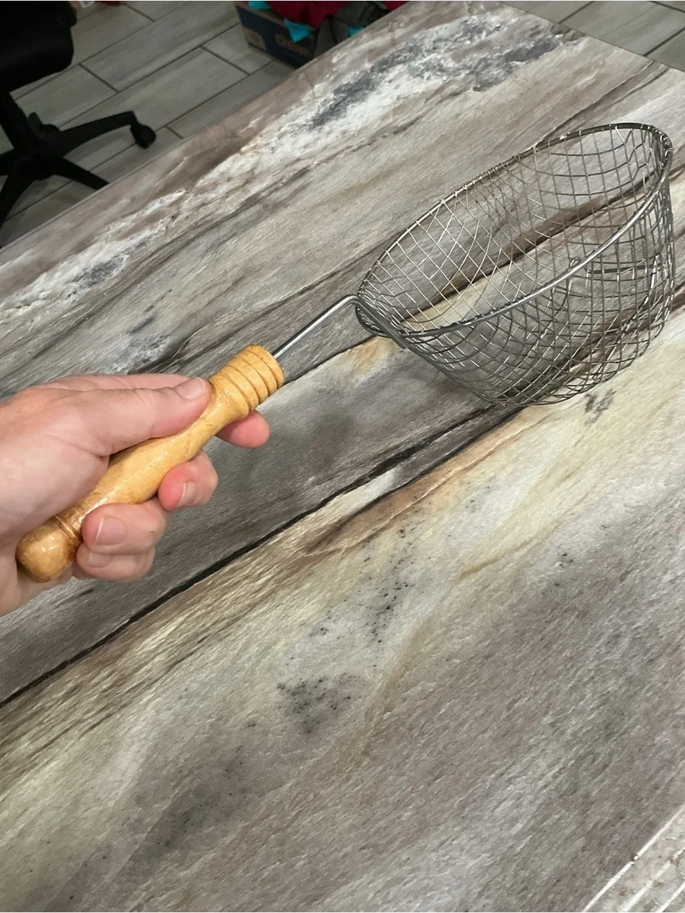 Vintage Wire Mesh Fry Basket Strainer Wood Handle Pot Rest Hook 14”
